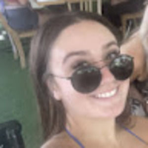 Meet your Posher, Leah